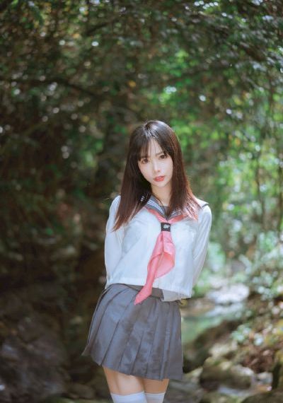 白莲花度假村第一季